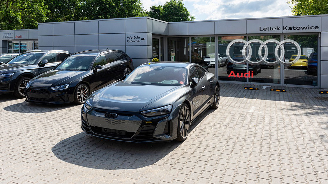 Modulär paviljong för Lellek Group - Audi-bilhall, bild 6