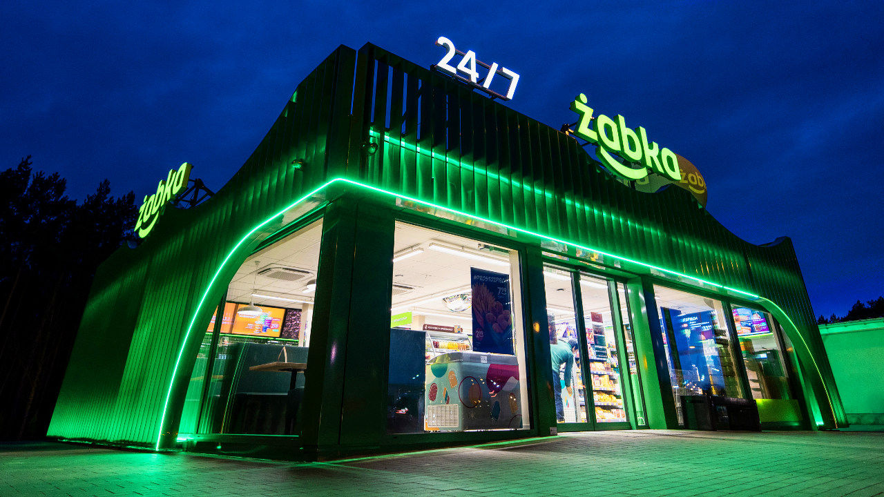 Żabka 9000, rastplats motorväg A2, 144 m2, 002
