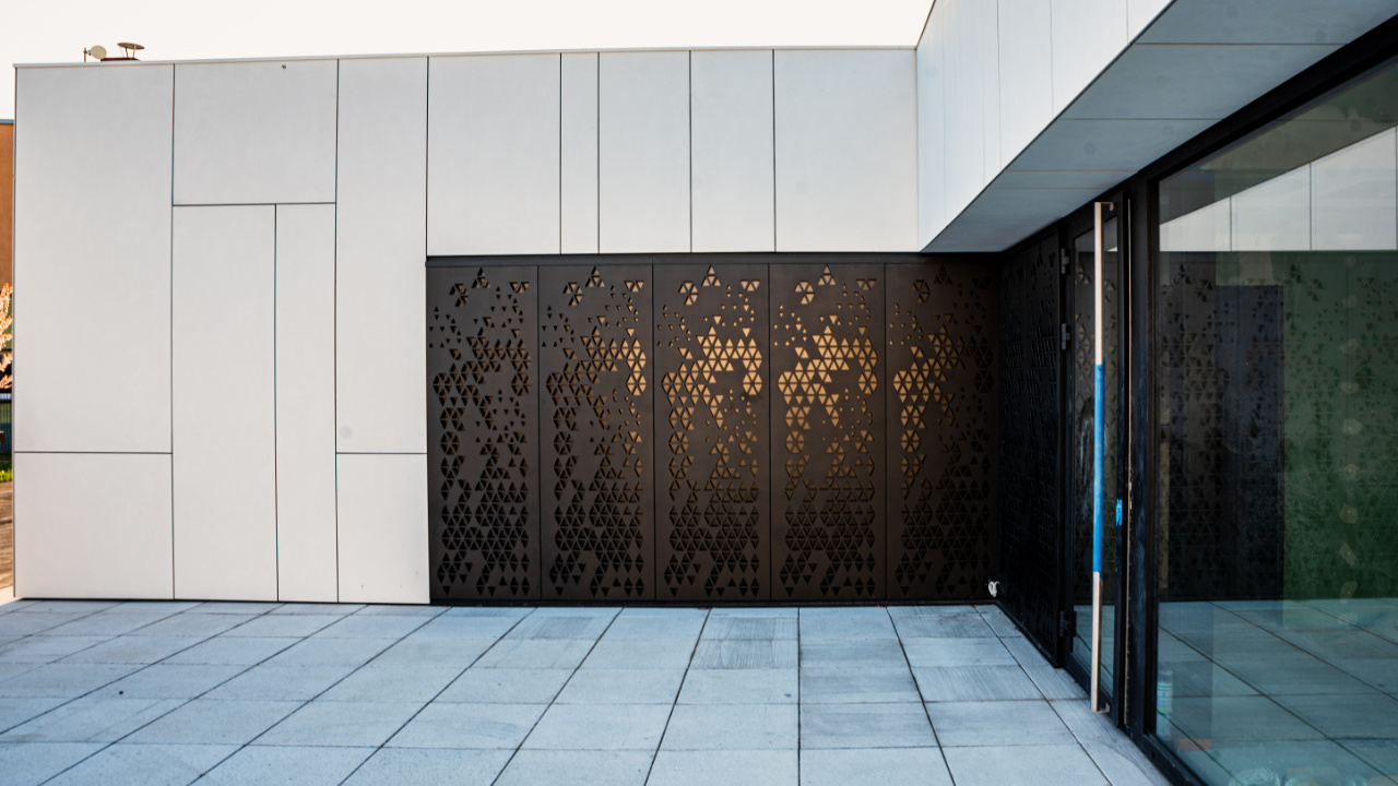 zez pro bilhall auto park group fasader 231m2 