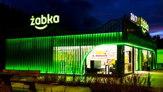 Żabka 9000, rastplats motorväg A2, 144 m2, 004