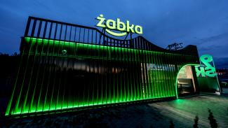 Żabka 9000, rastplats motorväg A2, 144 m2, 009
