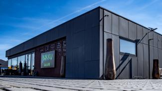Sushi Yakku Mierzyn 200m2, 2